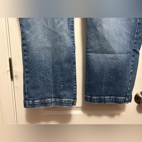 Lane Bryant Mid-Rise Straight crop denim Jeans womens Size 18 blue signature fit - Picture 6 of 16